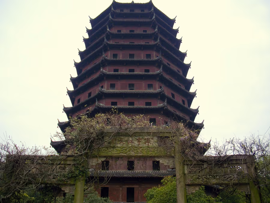 Six Harmonies Pagoda in Hangzhou, China