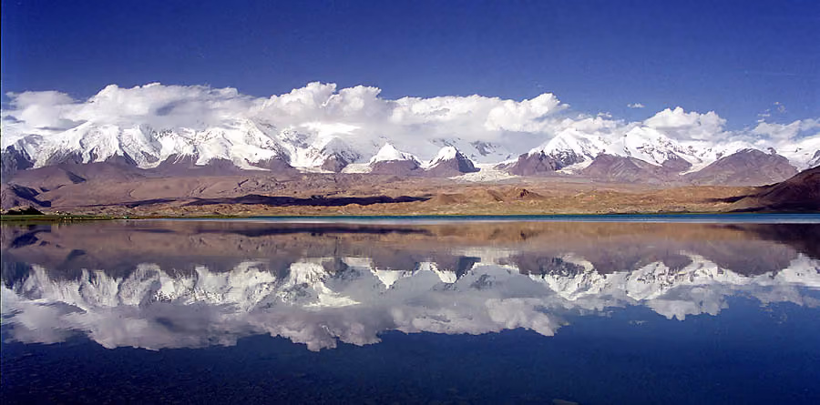 Karakul Lake in Xinjiang, China